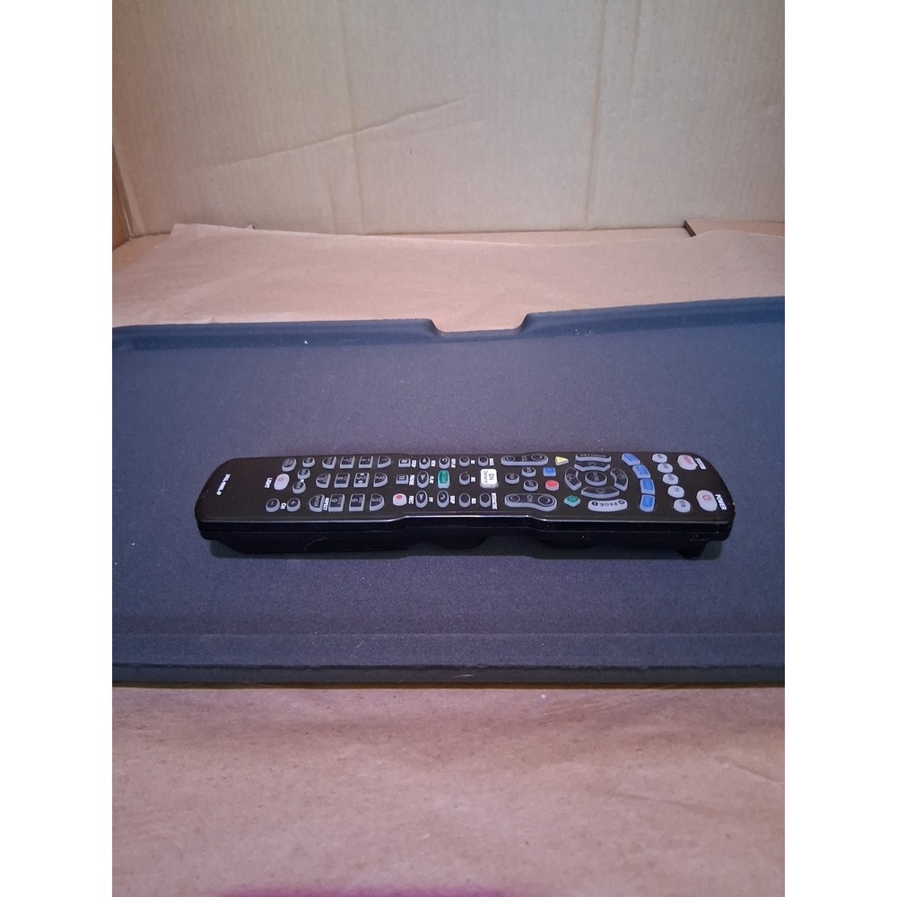 5 Device Programmable Universal Remote Control UR5L-9000L-IP Tested Working - Picture 4 of 4